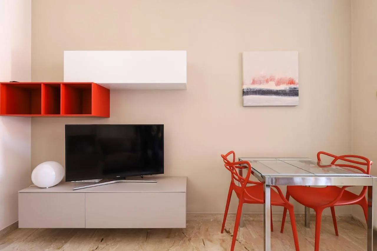 Contempora Apartments - Elvezia 8 - E31 Milan 0*,  Italy